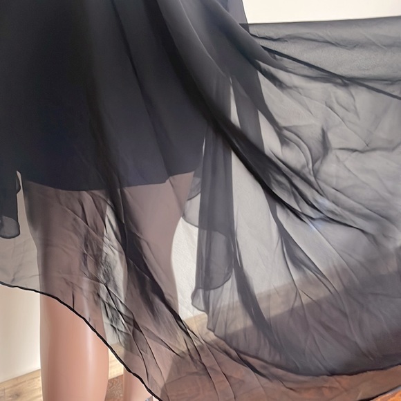 FINN & CLOVER Black Midi Dress with Sheer Overlay Size Small - Picture 6 of 16